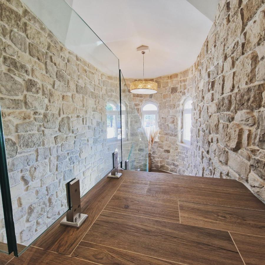 Olivea Luxury Suites Fažana Exteriör bild