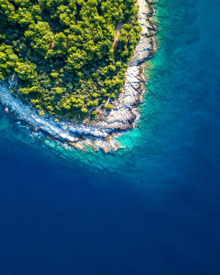 Olivea Luxury Suites Fažana Exteriör bild