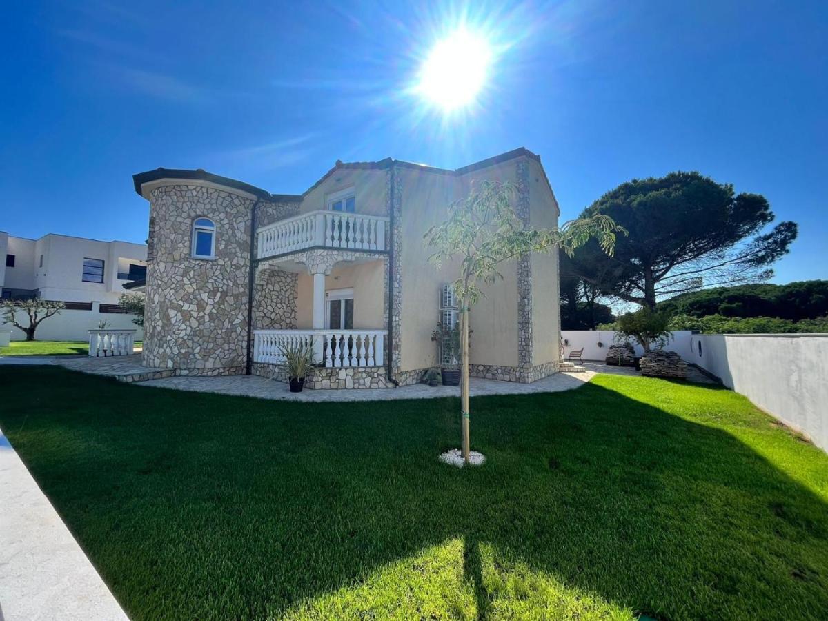 Olivea Luxury Suites Fažana Exteriör bild
