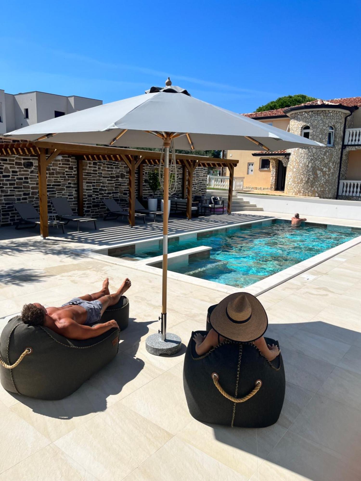 Olivea Luxury Suites Fažana Exteriör bild
