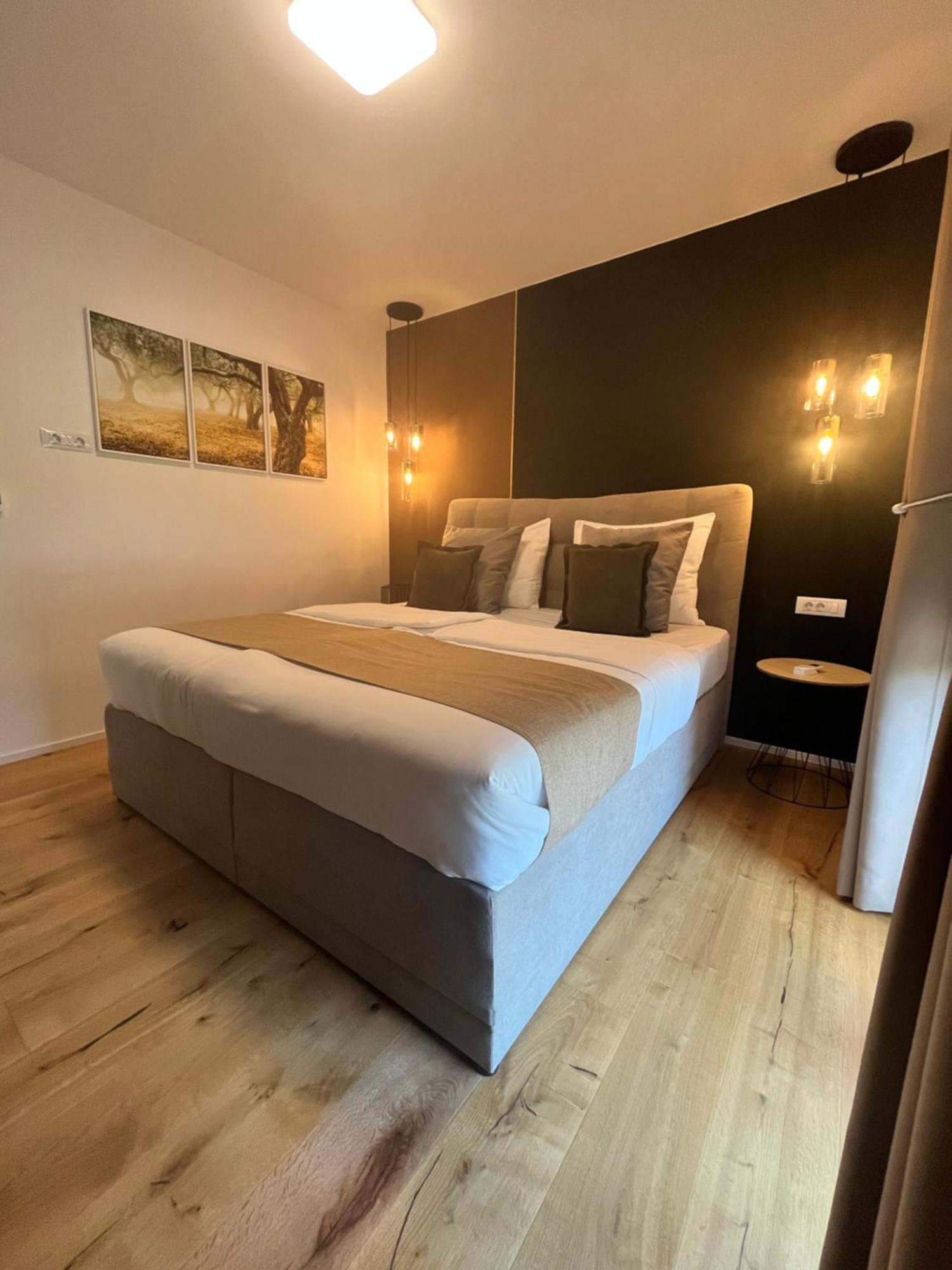 Olivea Luxury Suites Fažana Exteriör bild
