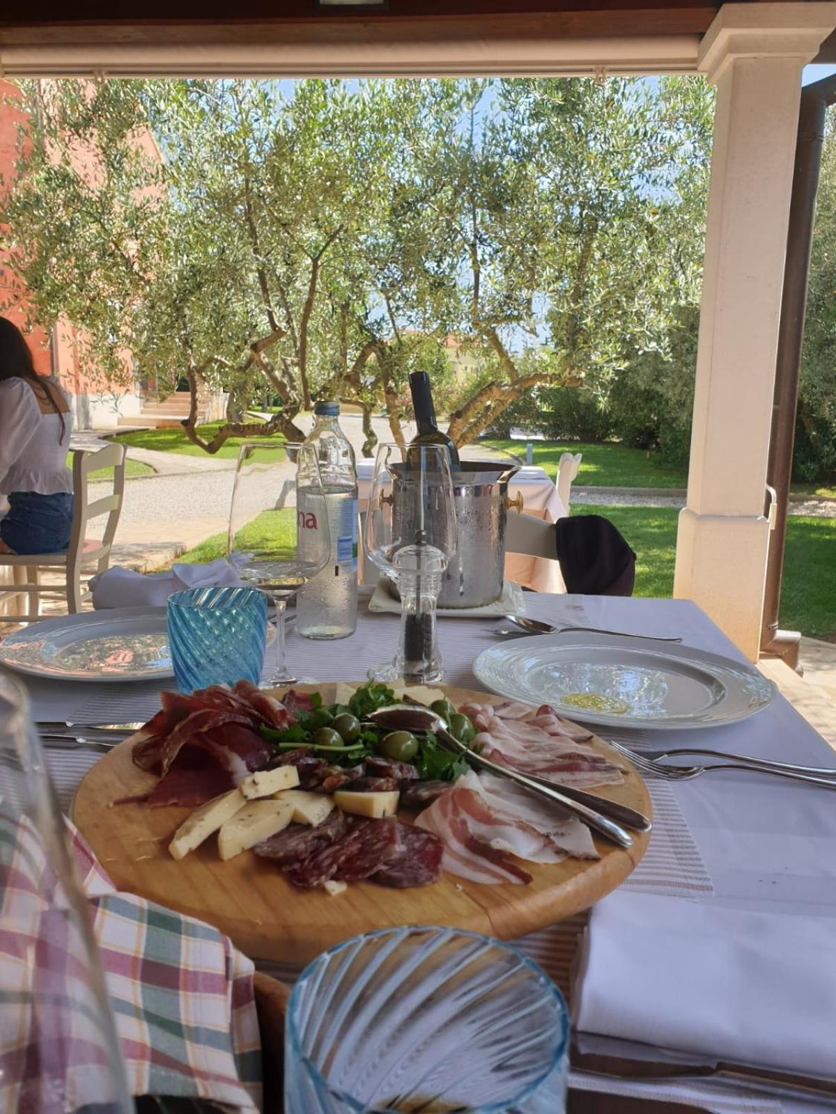 Olivea Luxury Suites Fažana Exteriör bild